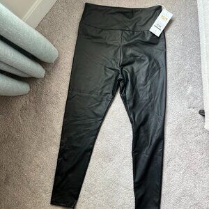 NWT Love Leggings Black Leather Look Leggings - Medium Sz 8 Petite